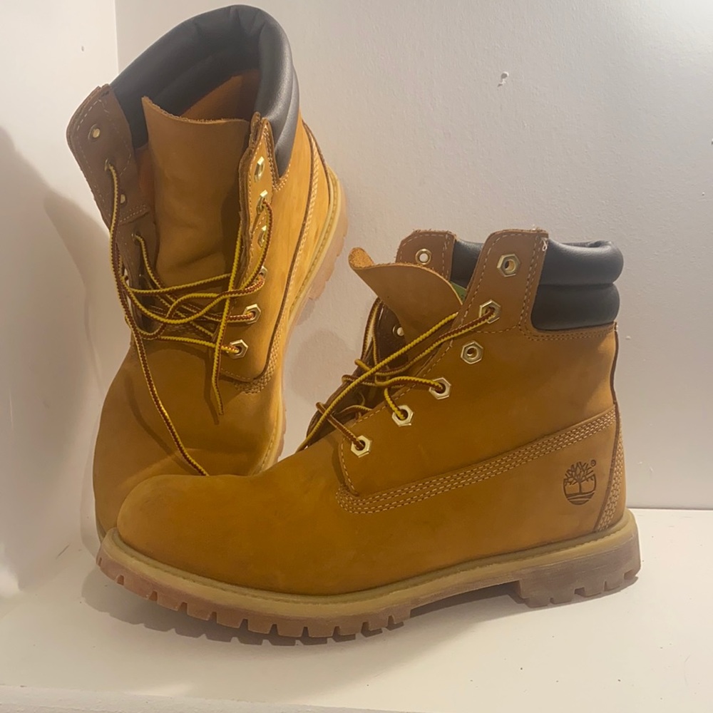 Timberland Wheat Boots Wmns 9.5